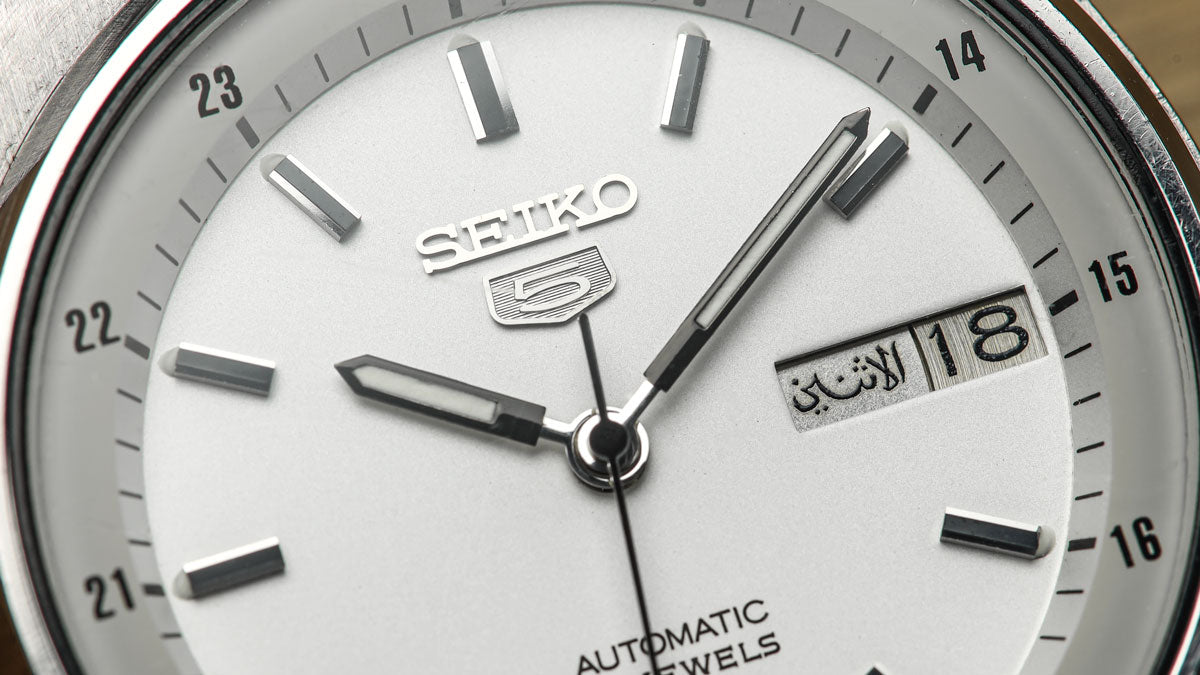 Vintage 1980s Seiko 5 Watch | WatchGecko