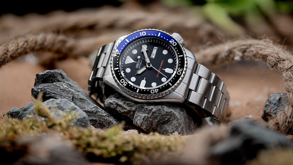 berømt jorden sæt The Seiko SKX - Modding and Popular Strap Combinations | WatchGecko