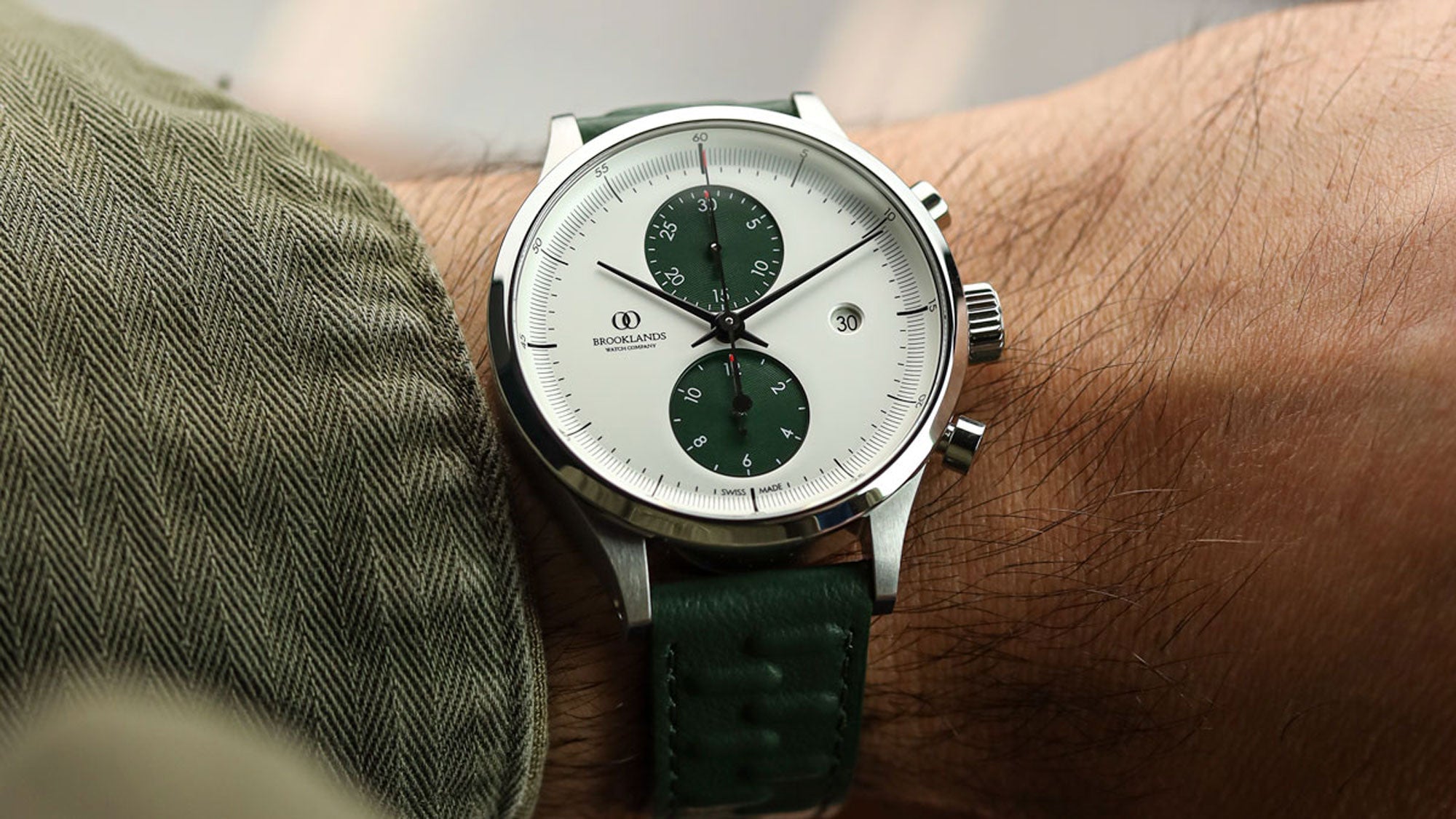 Hands on Review: Brooklands Triple-Four Spectrum | WatchGecko
