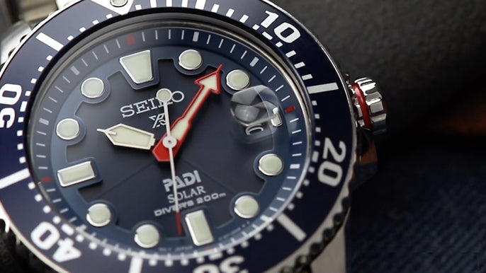 Udførelse tåge side Video: The MUST HAVE Straps For Your Seiko - Seiko Solar Padi Diver  SNE435P1 Hands On | WatchGecko