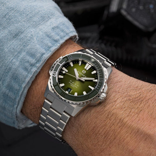 FORMEX Baby REEF Automatic Chronometer COSC 300M Steel Bracelet / Green Dial / Green Bezel