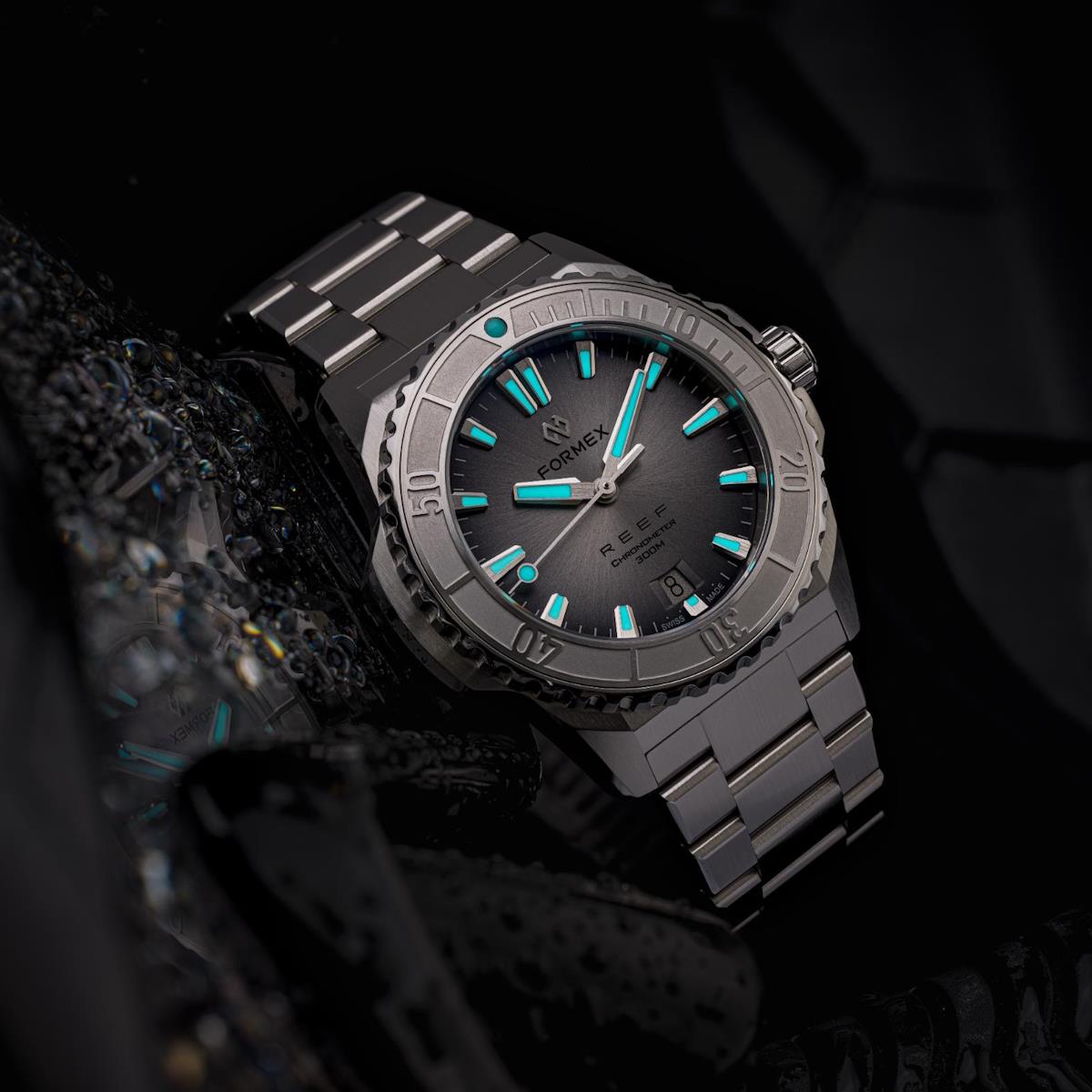 FORMEX Baby REEF Automatic Chronometer COSC 300M Steel Bracelet White Dial LIKE NEW