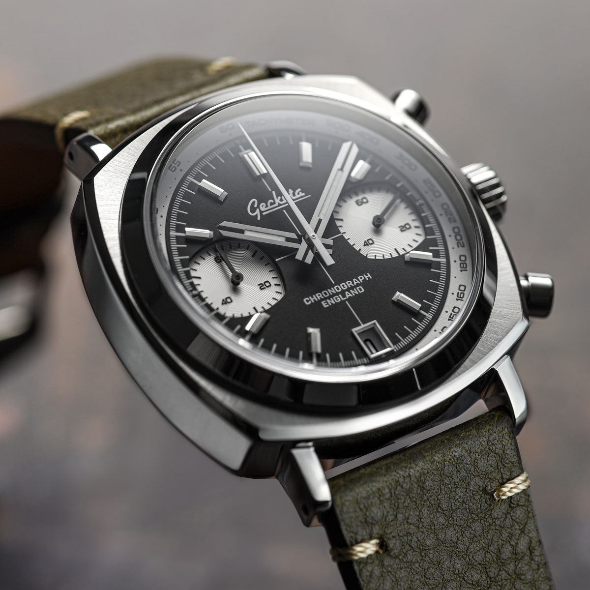 Chronotimer Chronograph Watch Classic Reverse Panda LIKE NEW