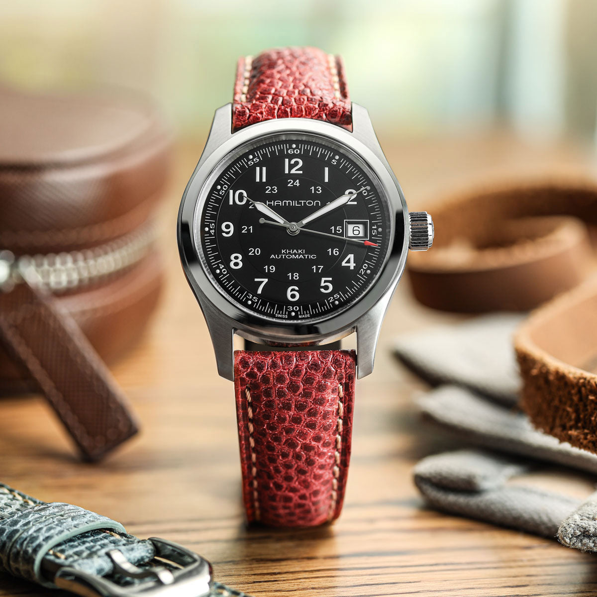 Adassa Padded Leather Watch Strap - Caviar Forest Green