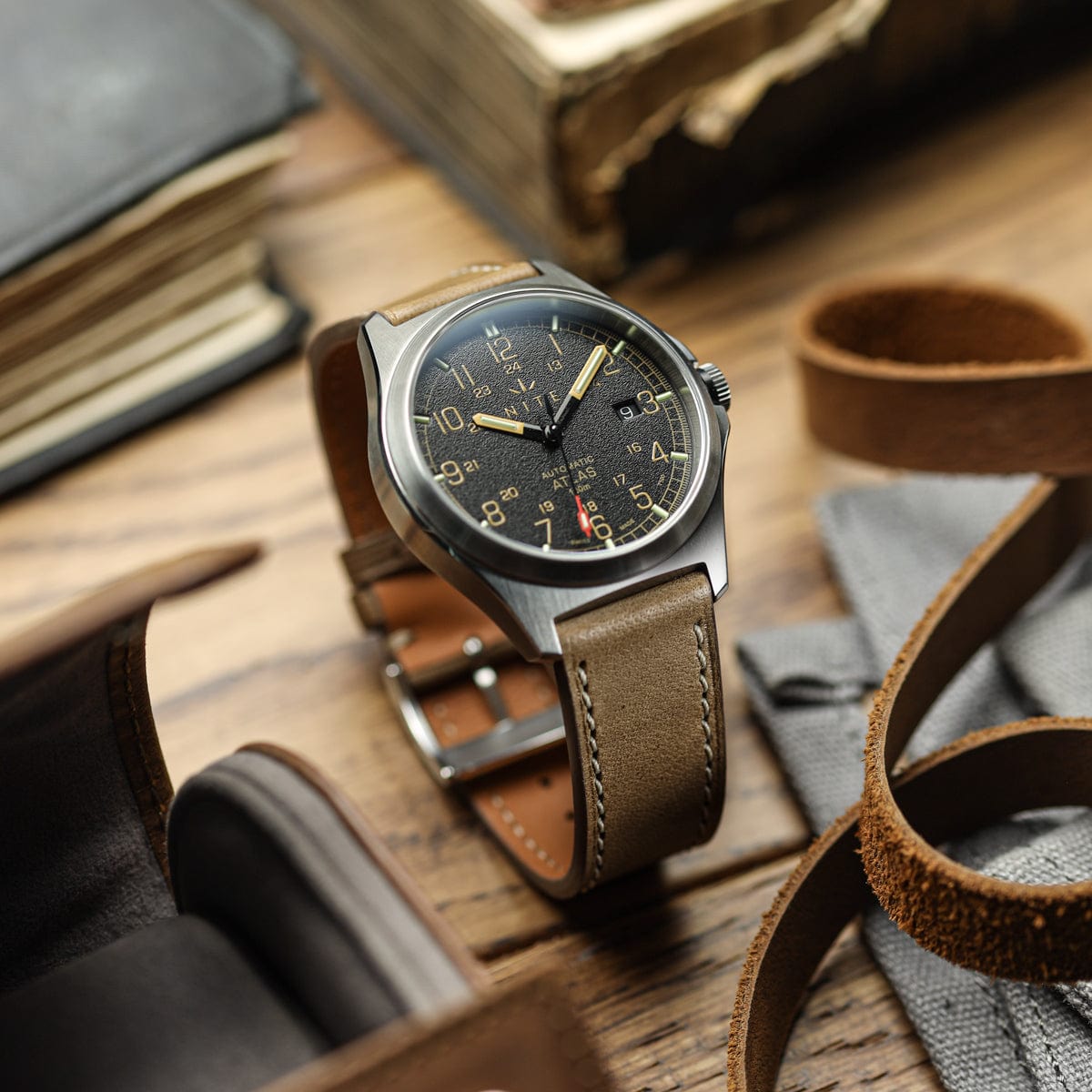 Leuven Flat Handmade Horse Leather Watch Strap - Beige