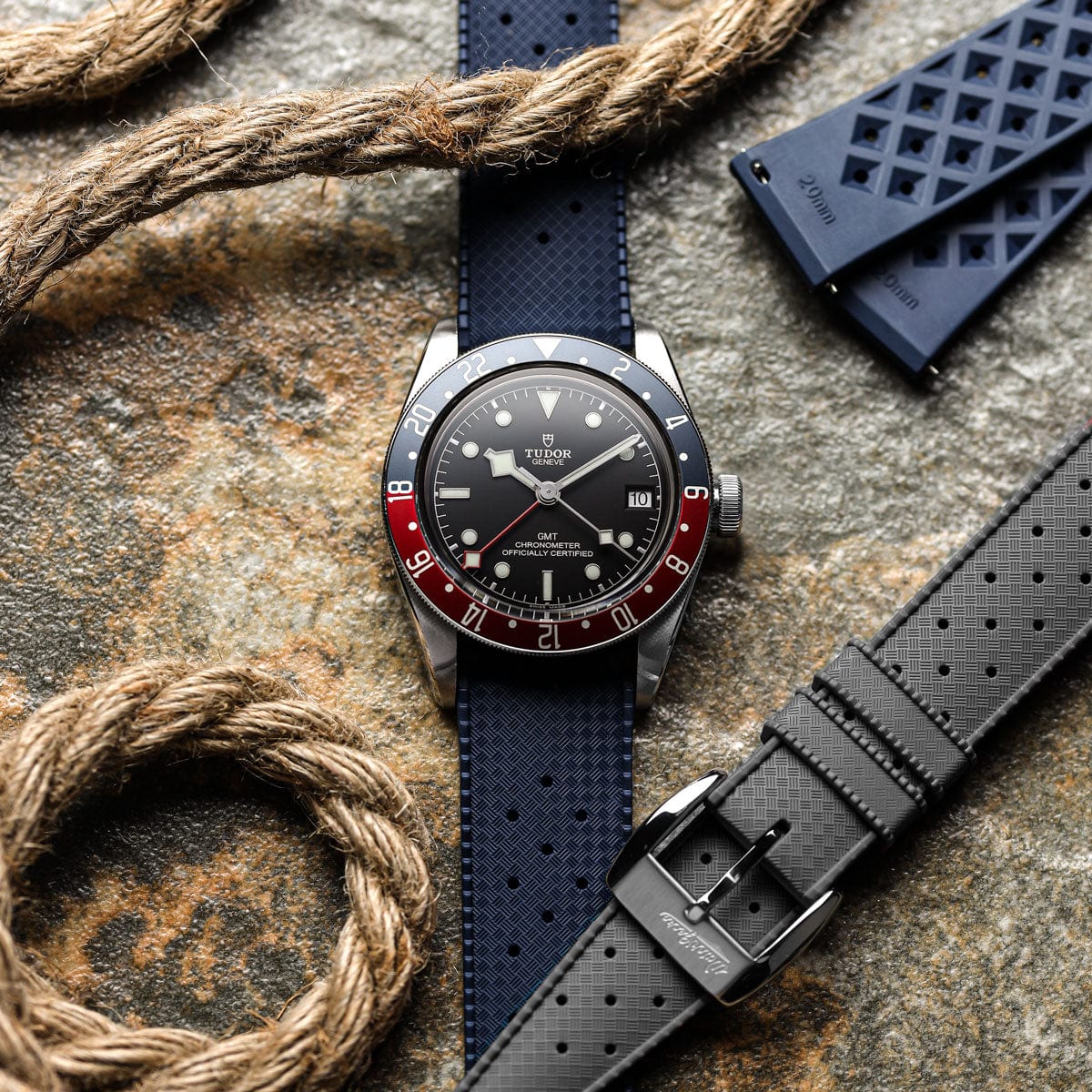 Vintage Style Perforated Rubber Watch Strap - Blue