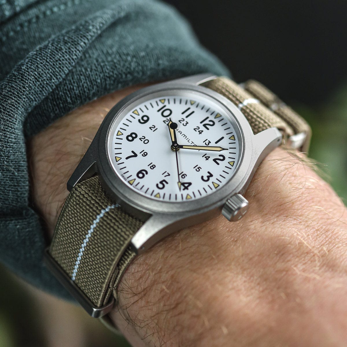 ZULUDIVER 1973 British Military Watch Strap: AIRBORNE Elastic - Khaki & White