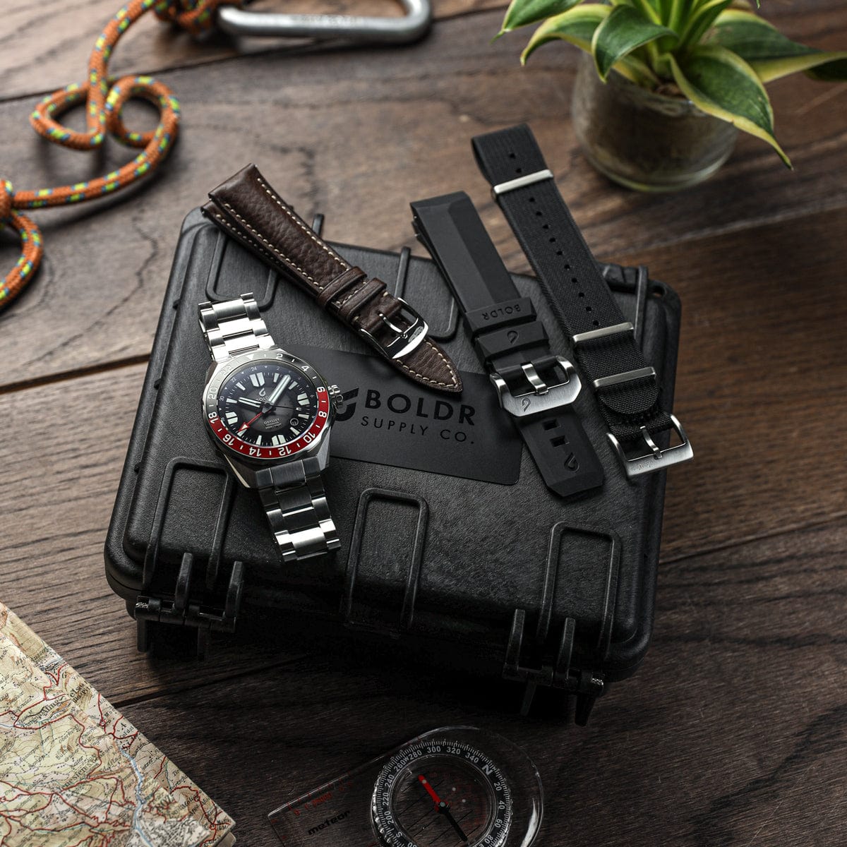 Boldr Odyssey Freediver GMT - Black / Red