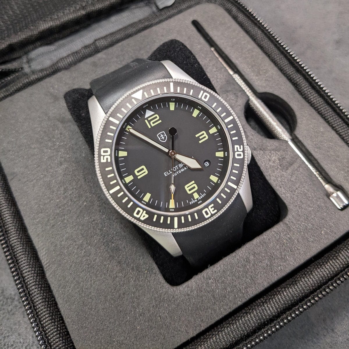Elliot Brown Holton Automatic 101-A11 - Silver/Black - NEARLY NEW
