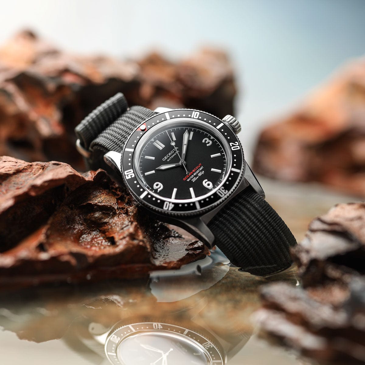 Geckota Ocean-Scout Dive Watch - Raven Black - Grey Nylon Strap