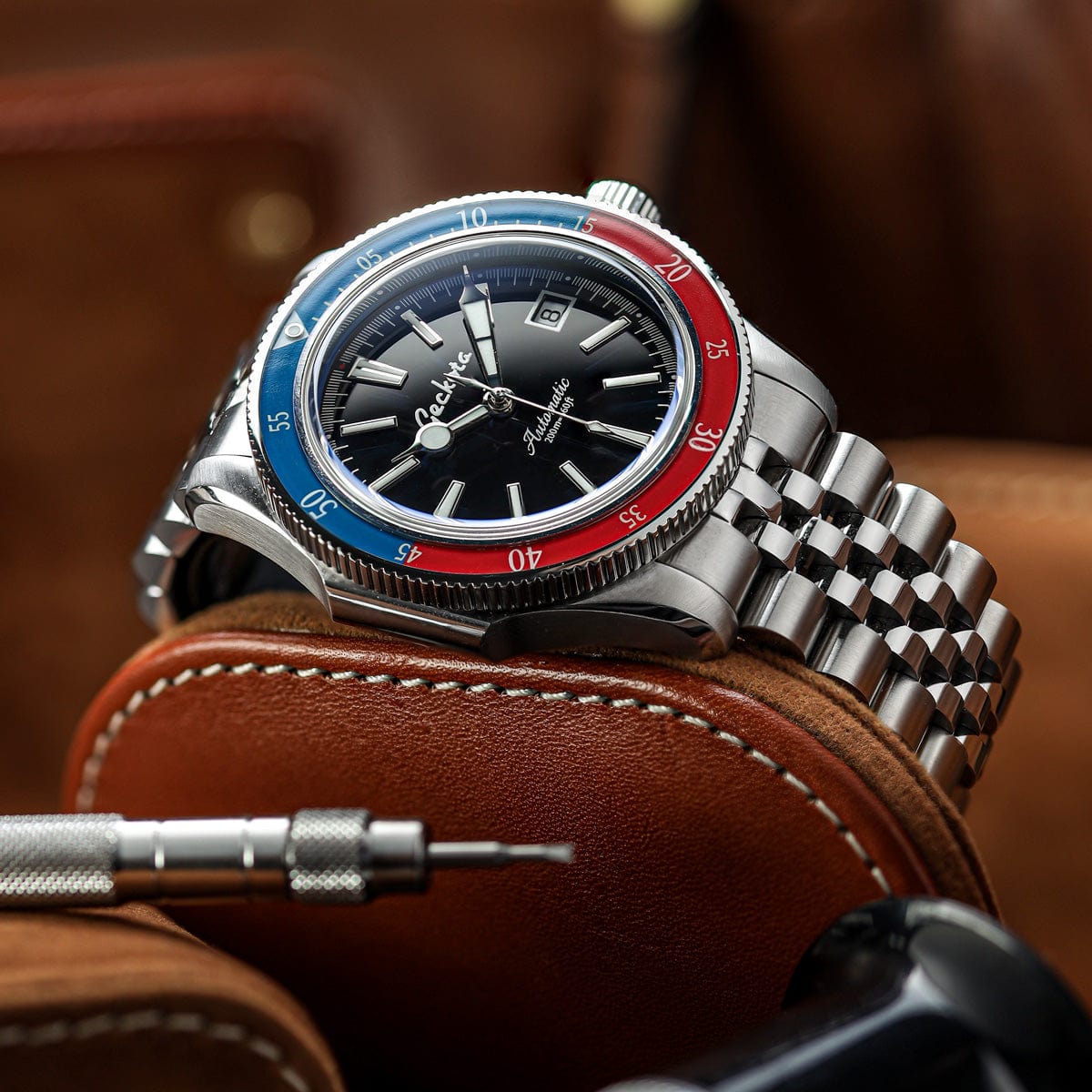 Geckota Sea Hunter Automatic Diver's Watch - Blue / Red - NEARLY NEW