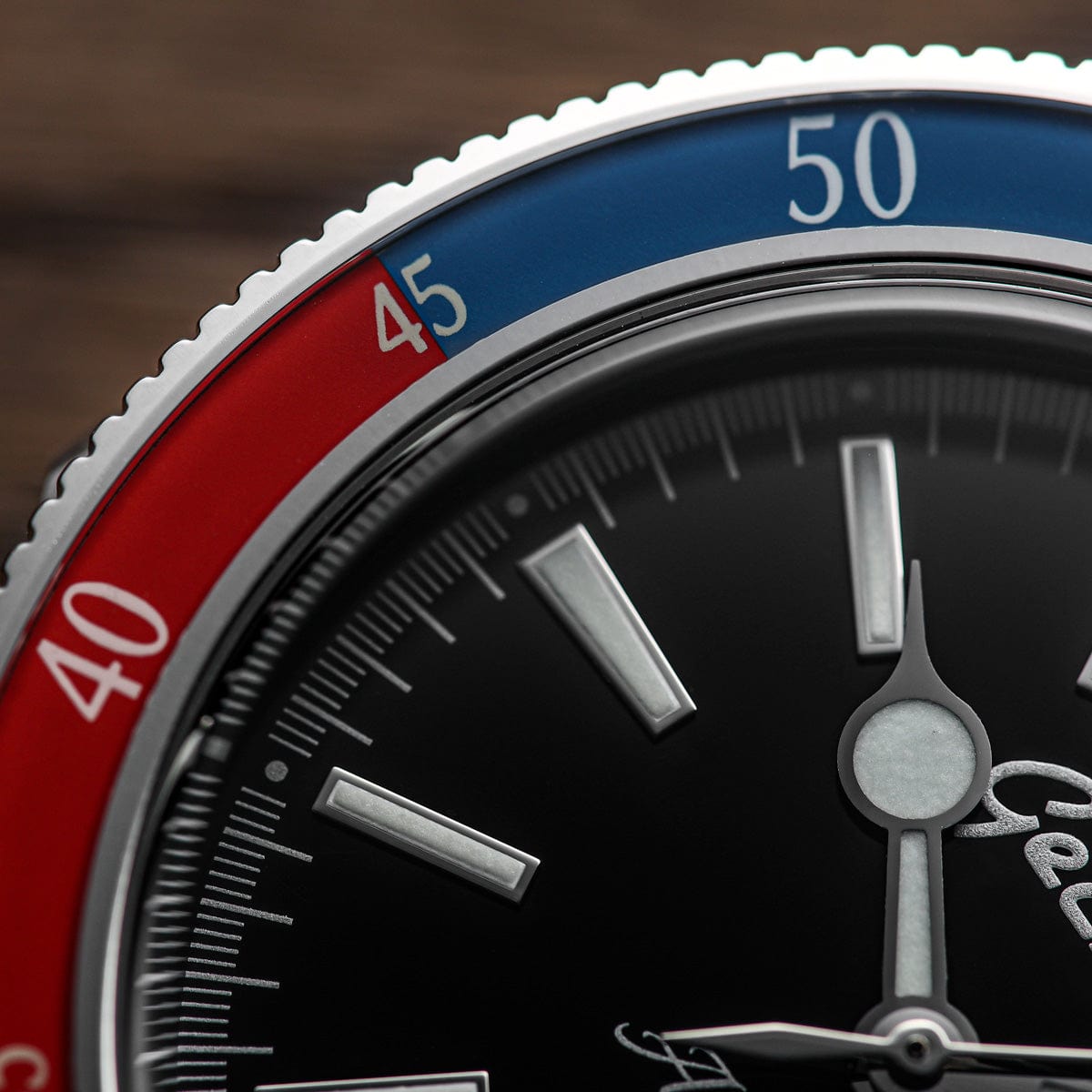 Geckota Sea Hunter Automatic Diver's Watch - Blue / Red - NEARLY NEW