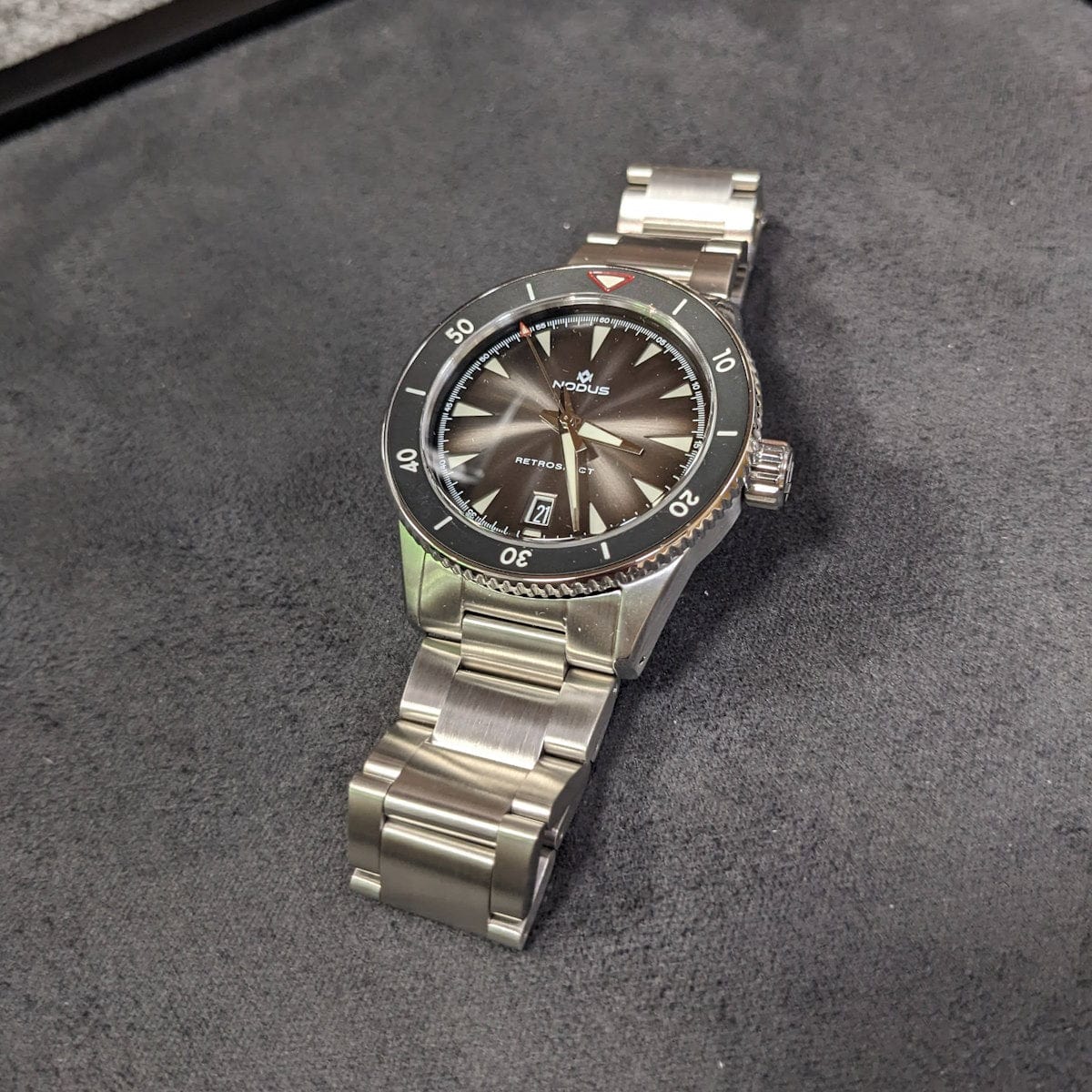 Nodus Retrospect III Automatic Dive Watch - Cosmic Grey - NEARLY NEW