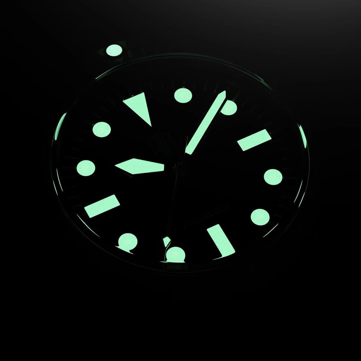 NTH Amphion Commando With Date - 3 Link Bracelet