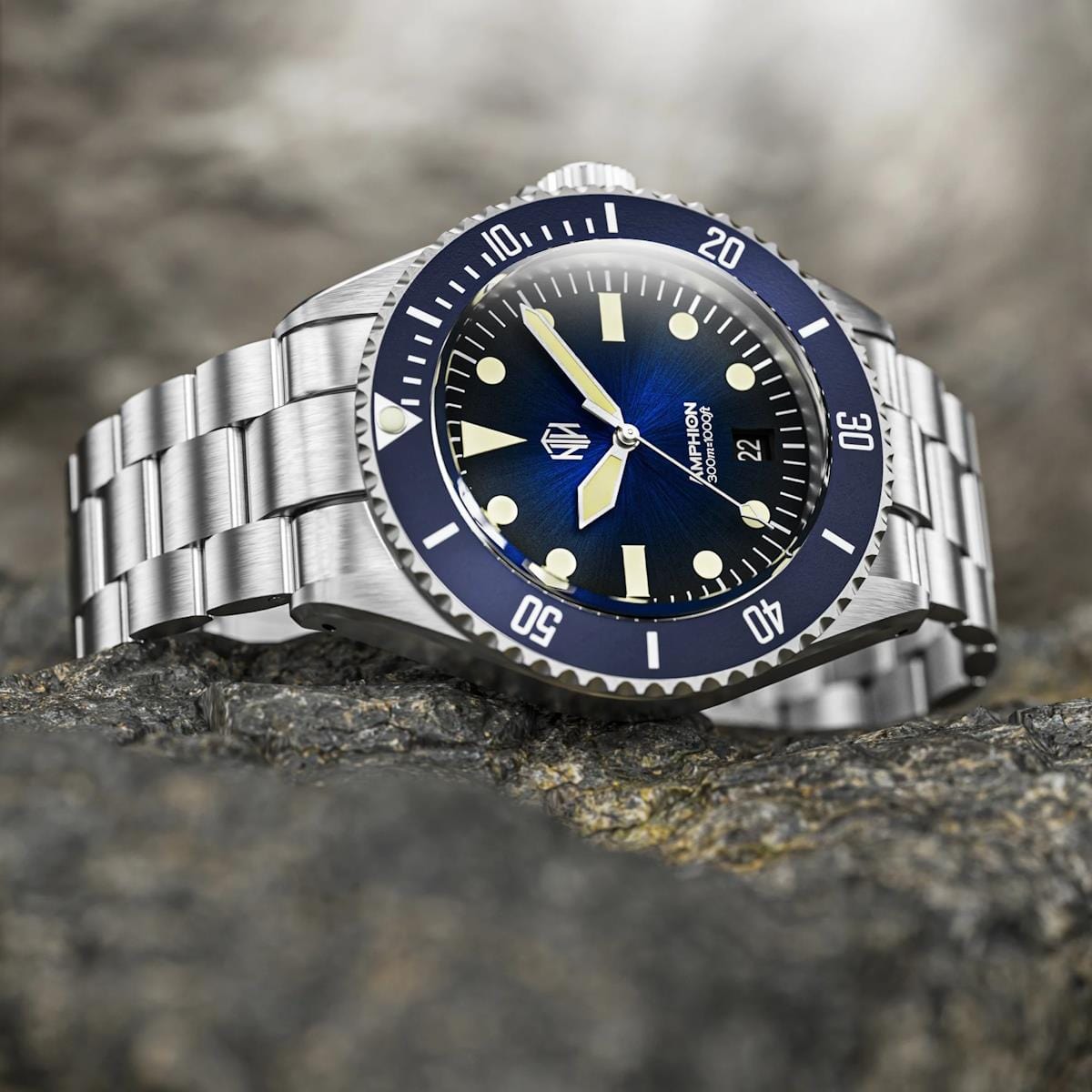 NTH Amphion Midnight Blue With Date - 3 Link Bracelet