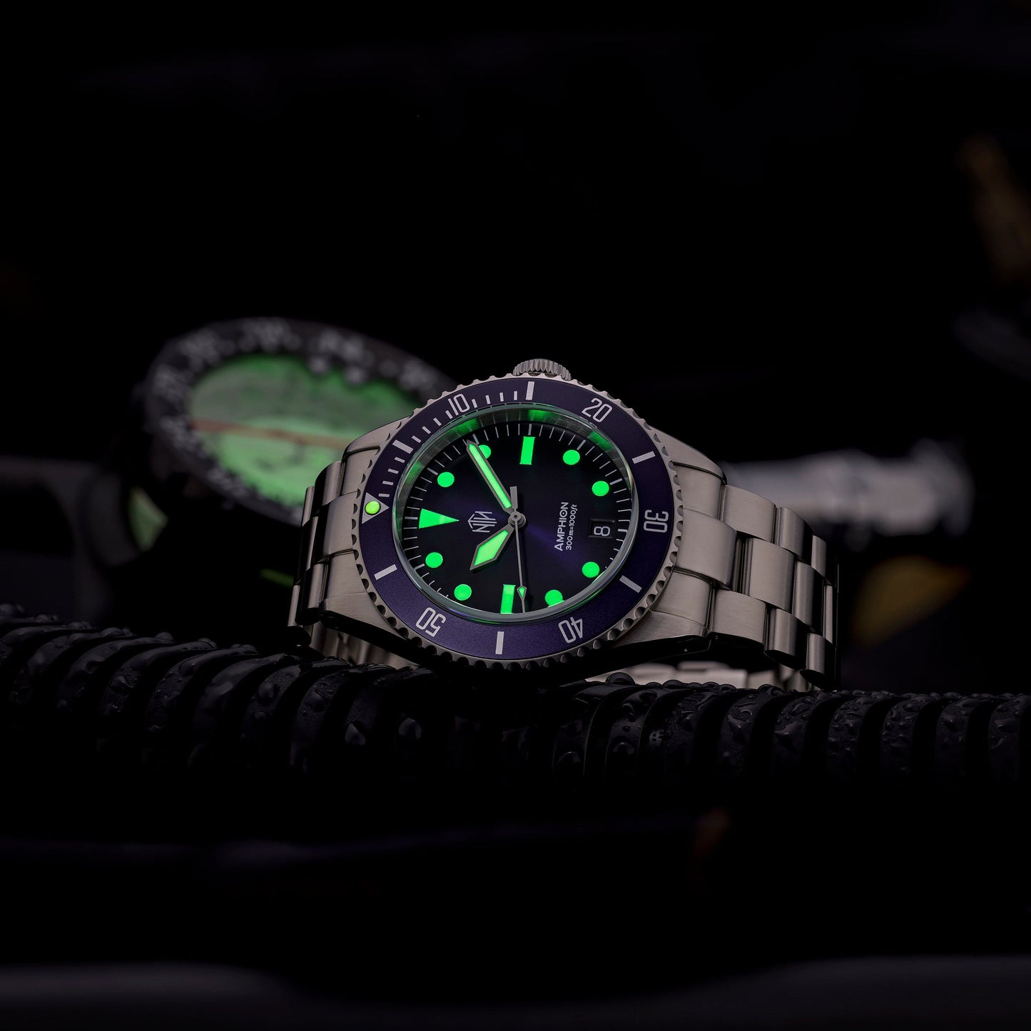 NTH Amphion Midnight Blue With Date - 3 Link Bracelet