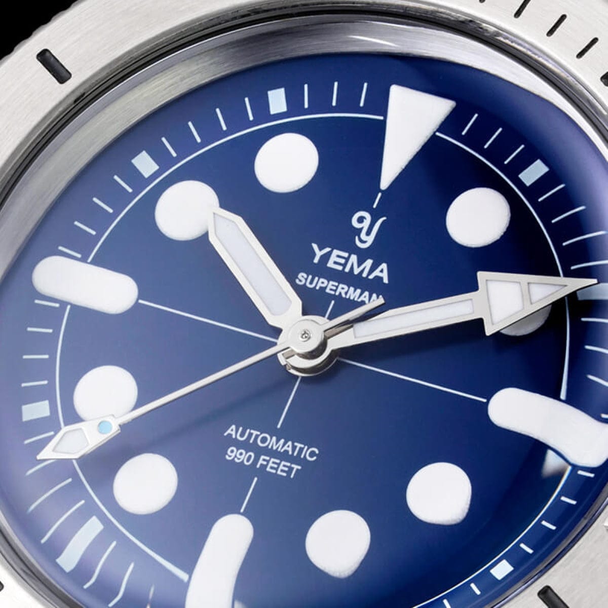YEMA Superman Maxi Dial - Steel Bezel - Blue Dial - 39mm Dial Macro