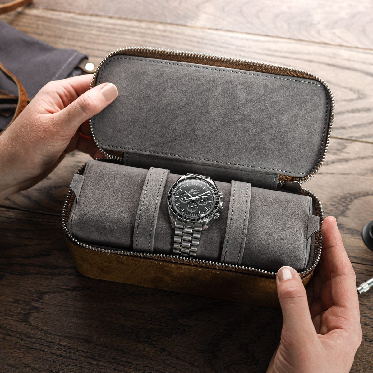 Geckota 3 Piece Leather Watch Case - Tan Crazy Horse