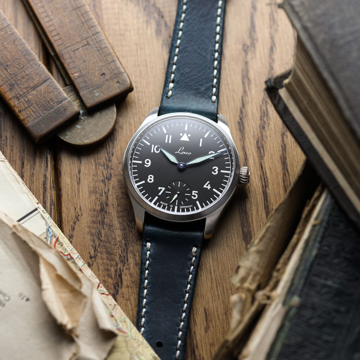 WatchGecko Hatherley Handmade Leather Watch Strap - Ortensia Blue