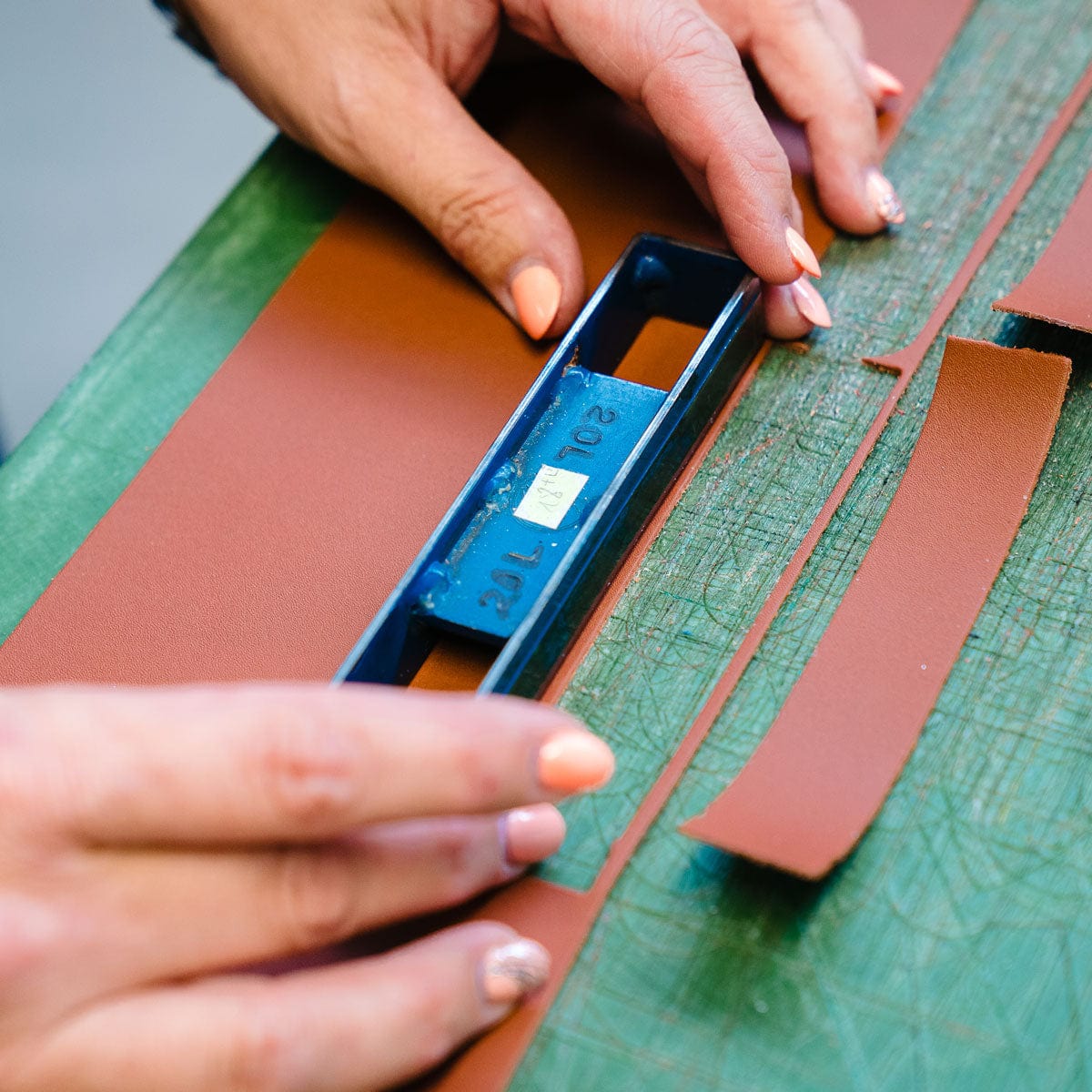 Ostend Baranil Flat Leather Watch Strap - Gold