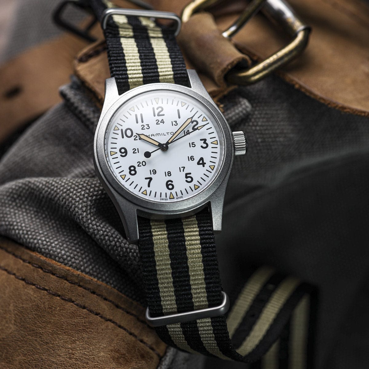 The Vintage Watch Company Military Watch Strap - Black & Gold