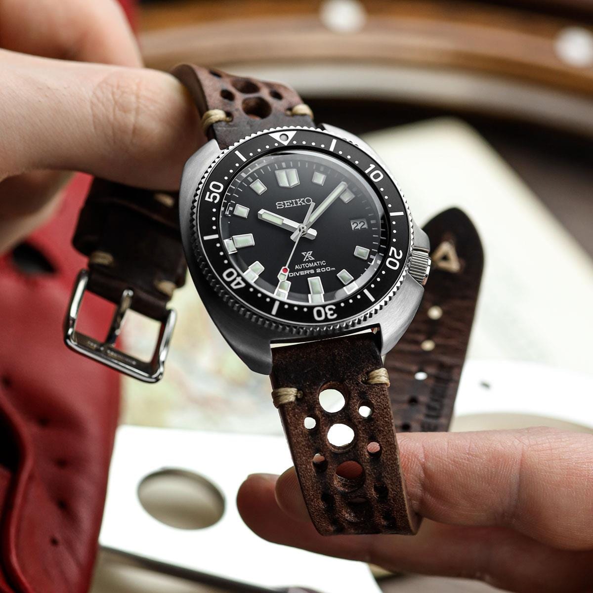 WatchGecko V-Stitch Italian Leather Perforated Watch Strap - Chocolate Brown