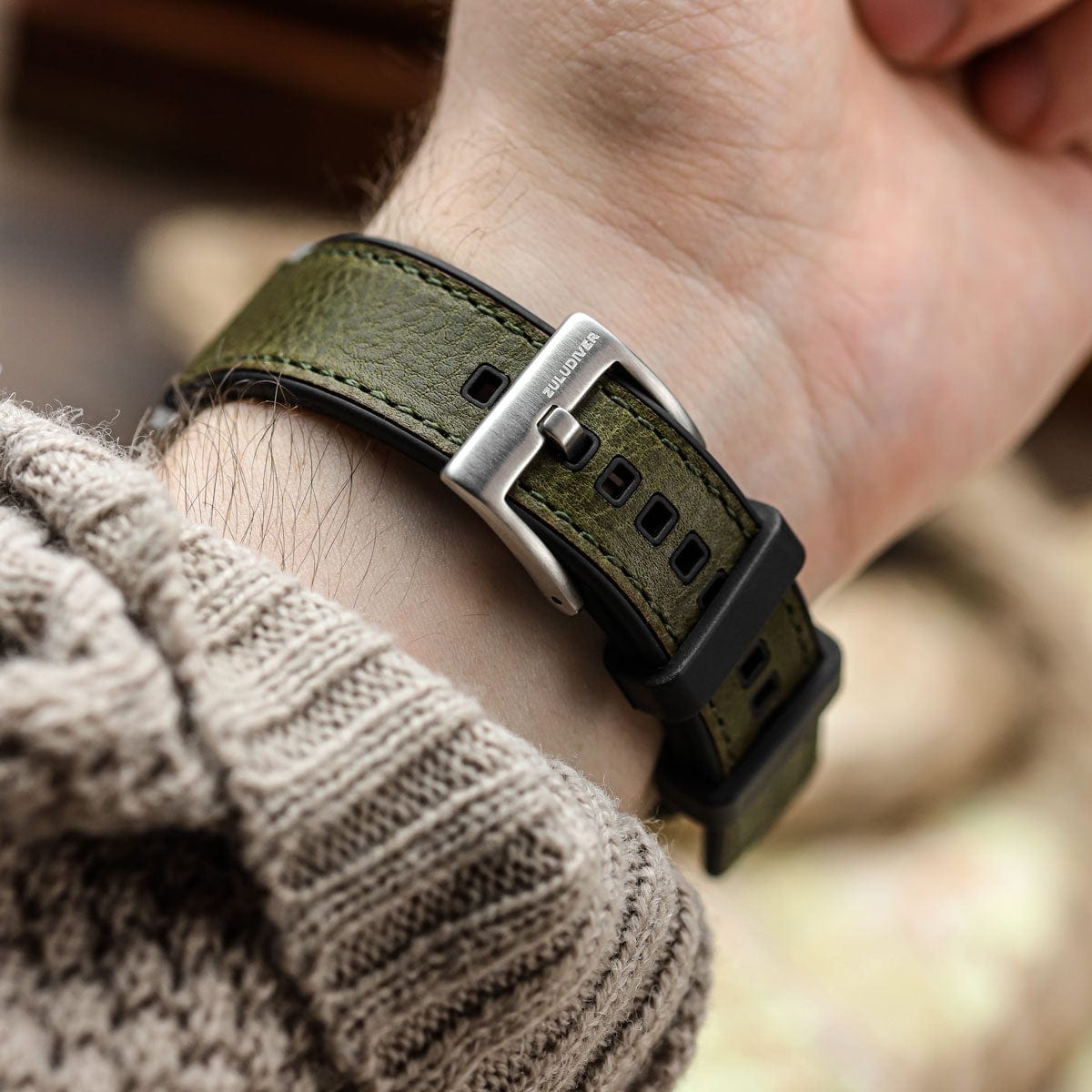 ZULUDIVER Endurance Rubber Watch Strap Brushed Buckle - Marianas Black