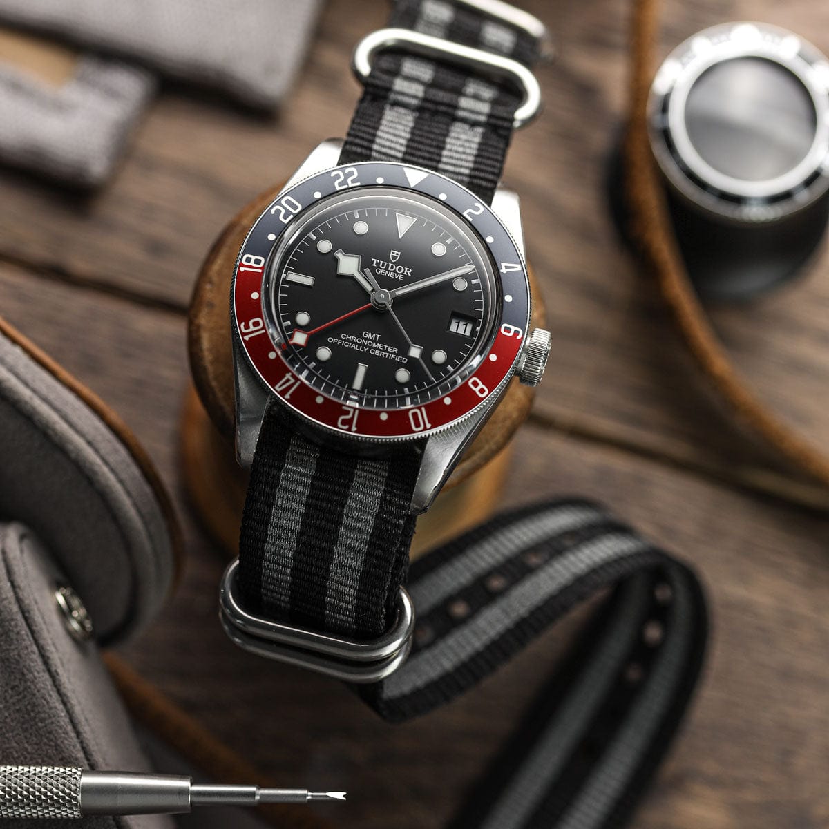 ZULUDIVER 1973 British Military Watch Strap: ZULU - Bond