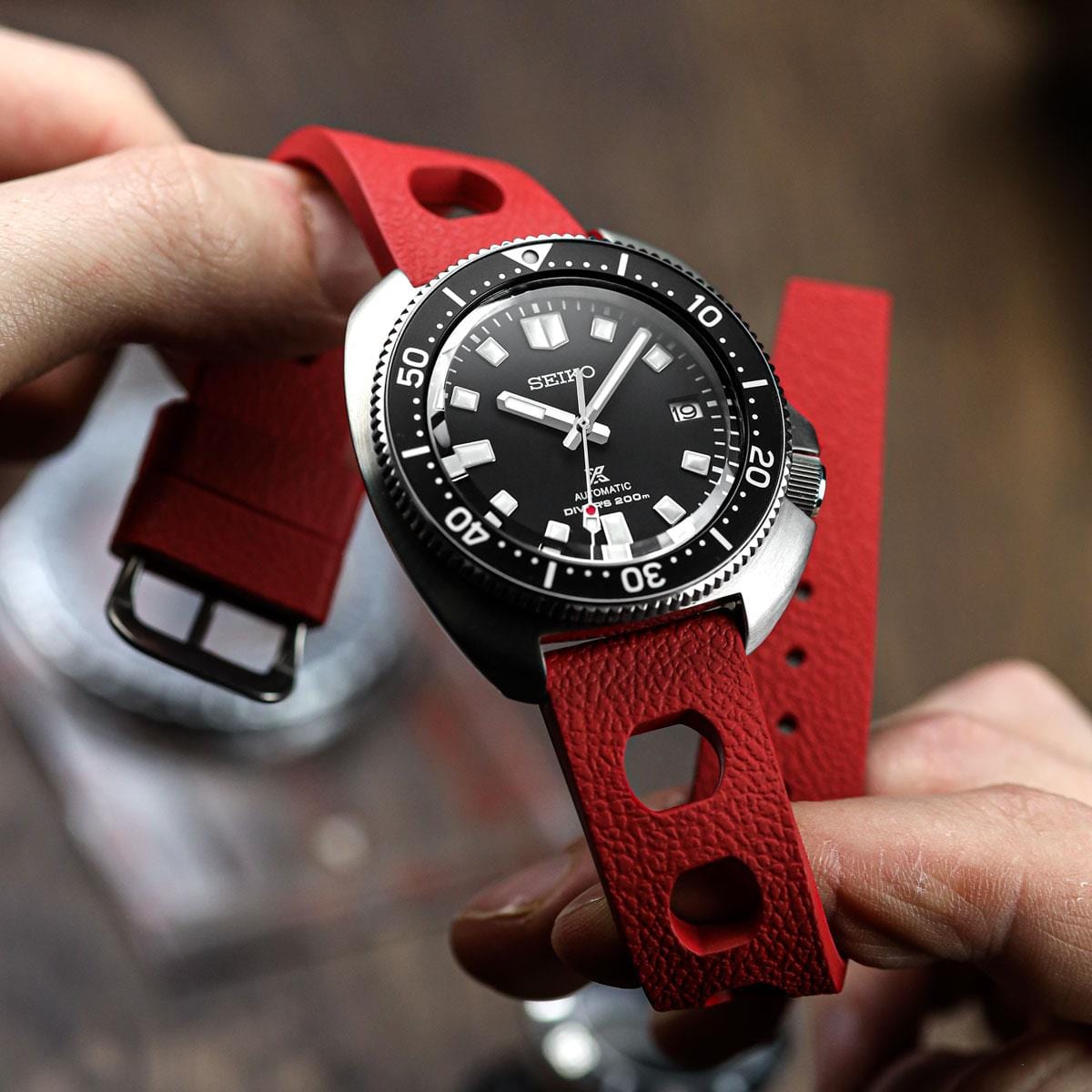 ZULUDIVER Tropical Regis Rubber Watch Strap - Red