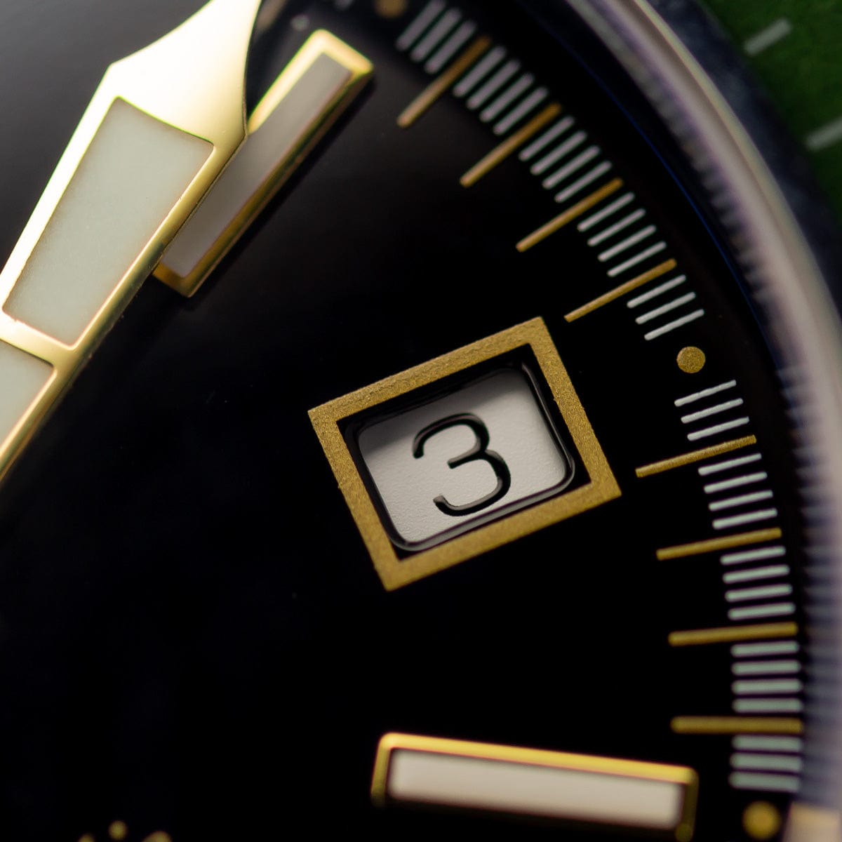 Geckota Sea Hunter Automatic Diver's Watch Green Bezel LIKE NEW