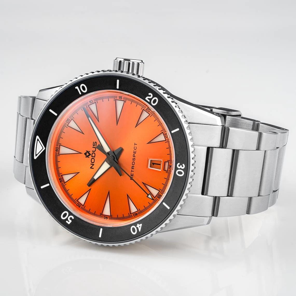 Nodus Retrospect III Automatic Dive Watch - Flare Orange