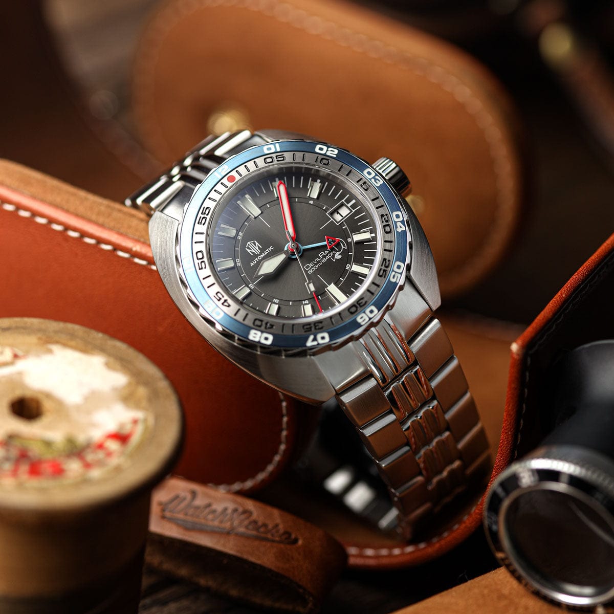 NTH DevilRay GMT - Grey Sunburst - Stainless Steel Bracelet - WatchGecko Exclusive