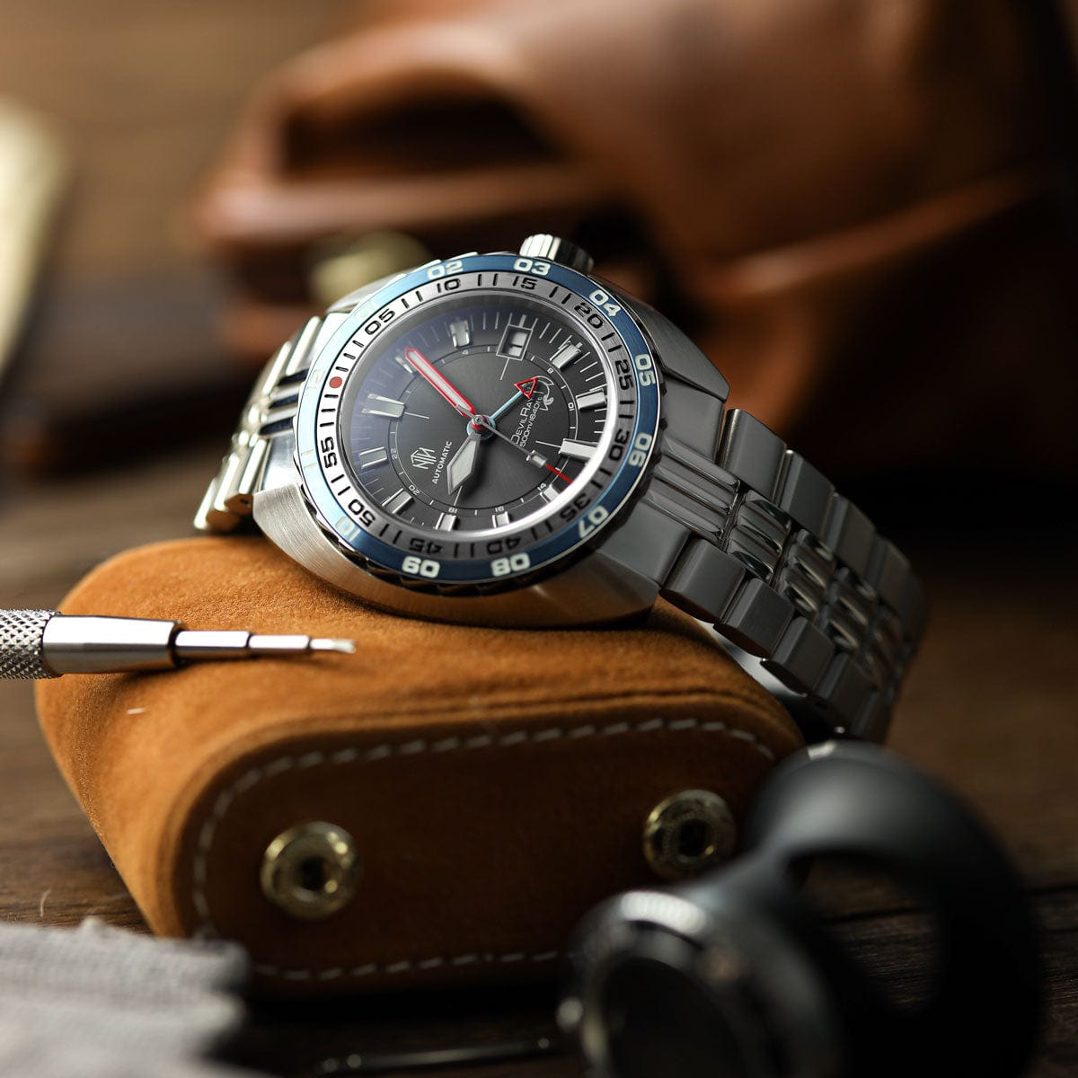 NTH DevilRay GMT - Grey Sunburst - Stainless Steel Bracelet - WatchGecko Exclusive