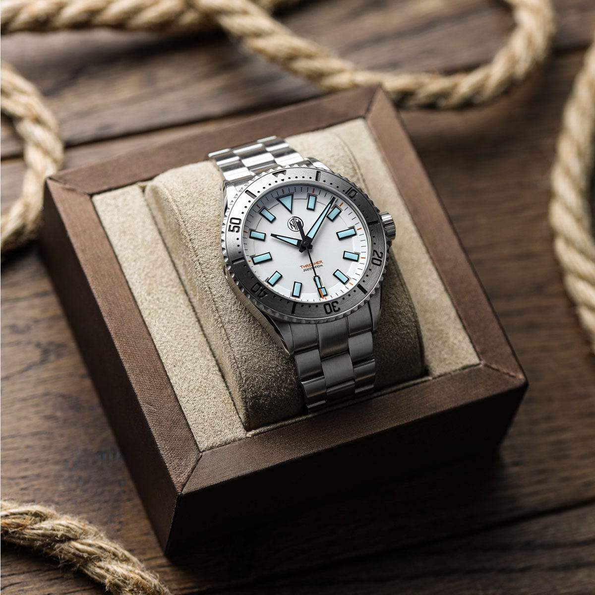 NTH Thresher Automatic Dive Watch - With Date - Polar White - NEARLY NEW