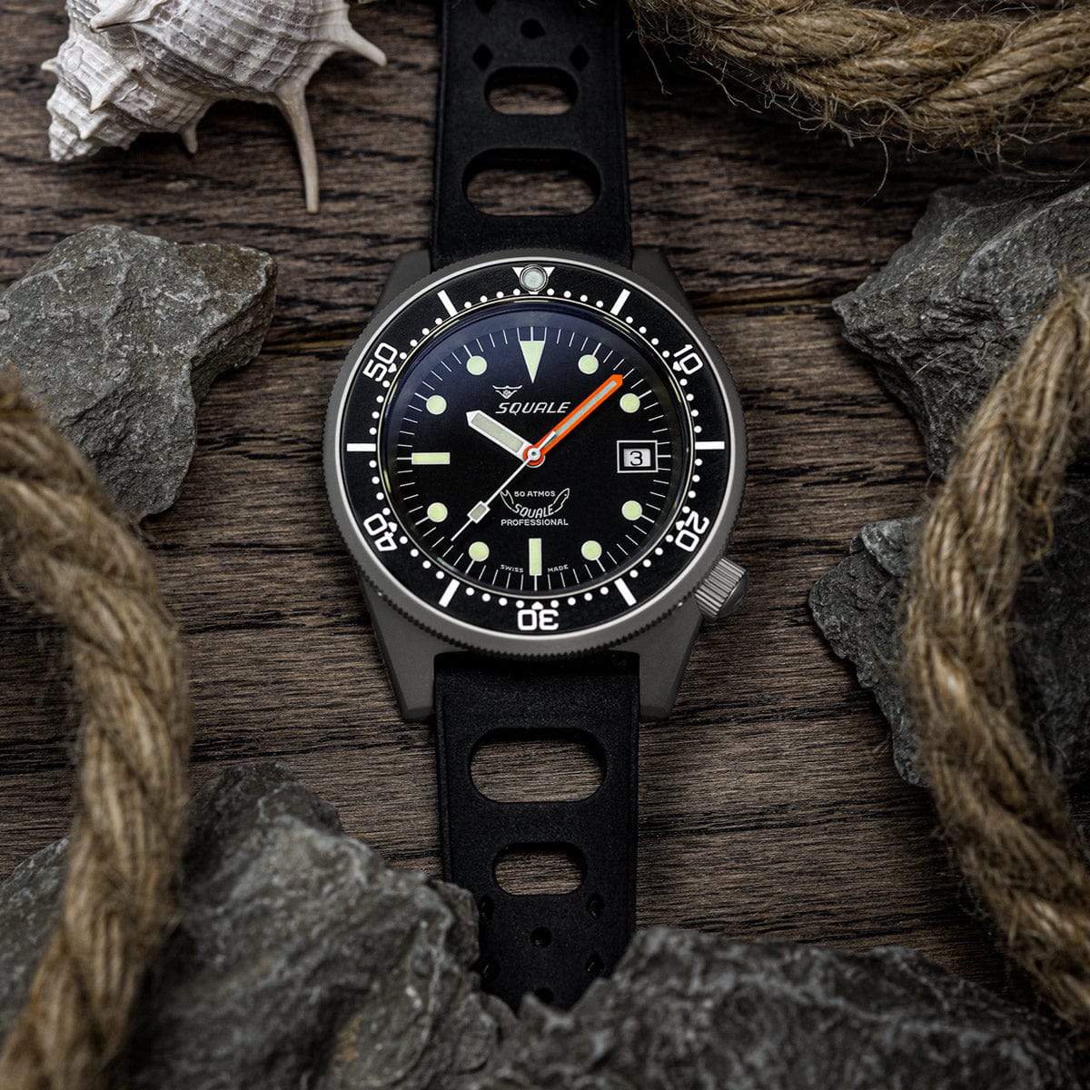 Squale 1521 Swiss Made Diver's Watch - Black With Blasted Case