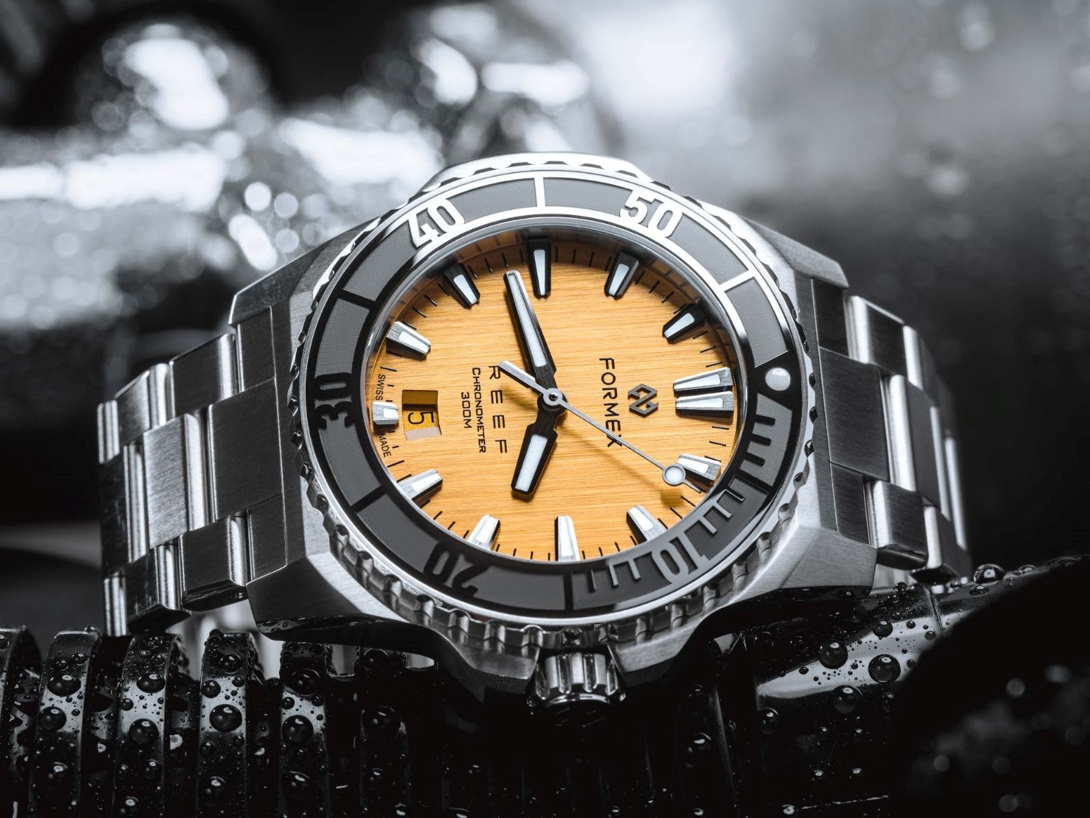 サガ　フォックス　 Formex_Reef_42_mm_Radiant_Bron