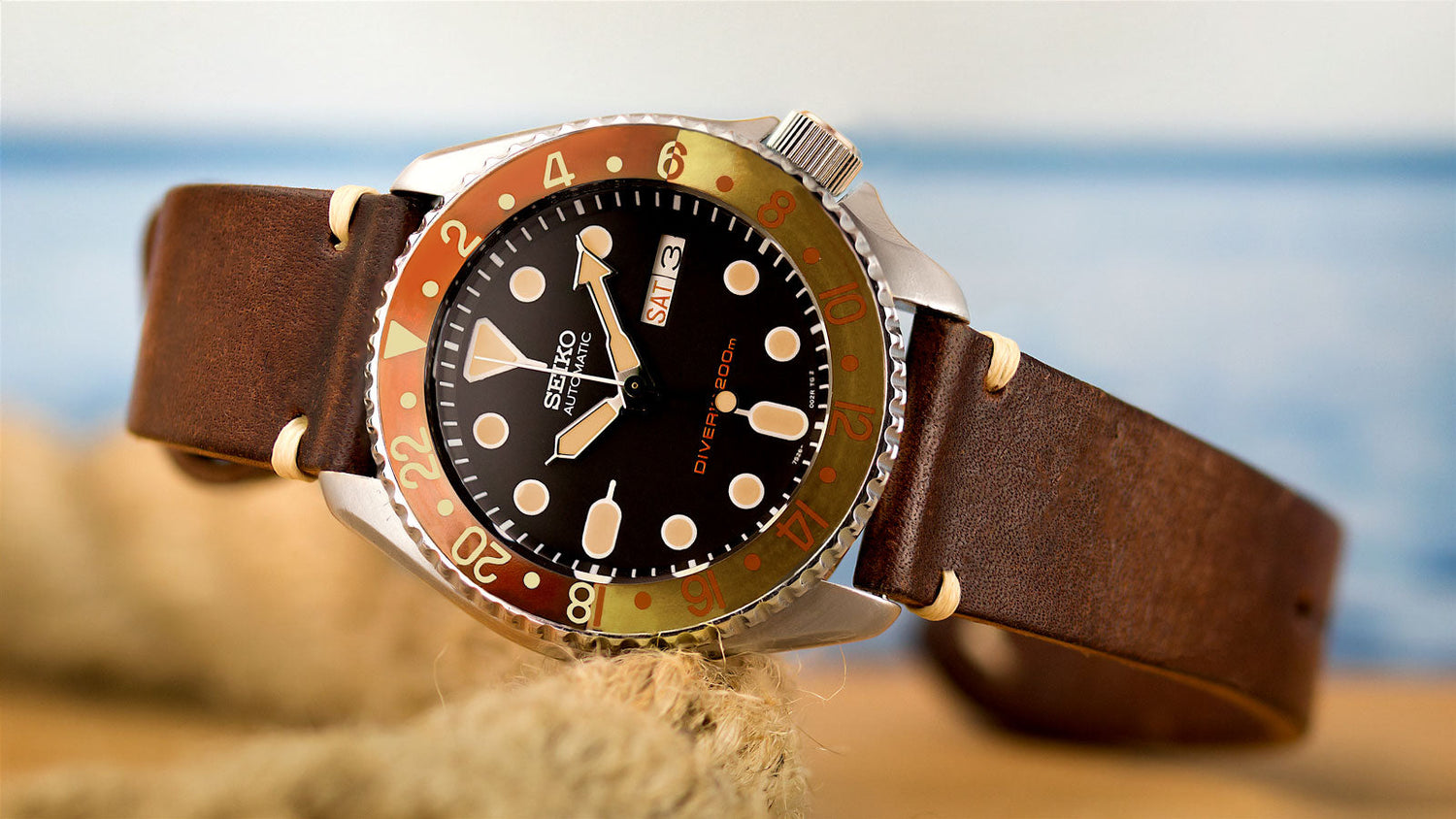 What Features do the Best Dive Watches Under £1000 Have? The Divers