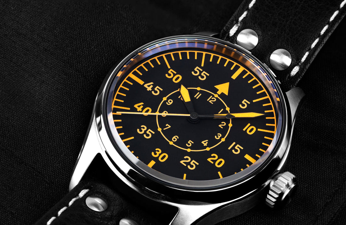 What types of watch displays are there?