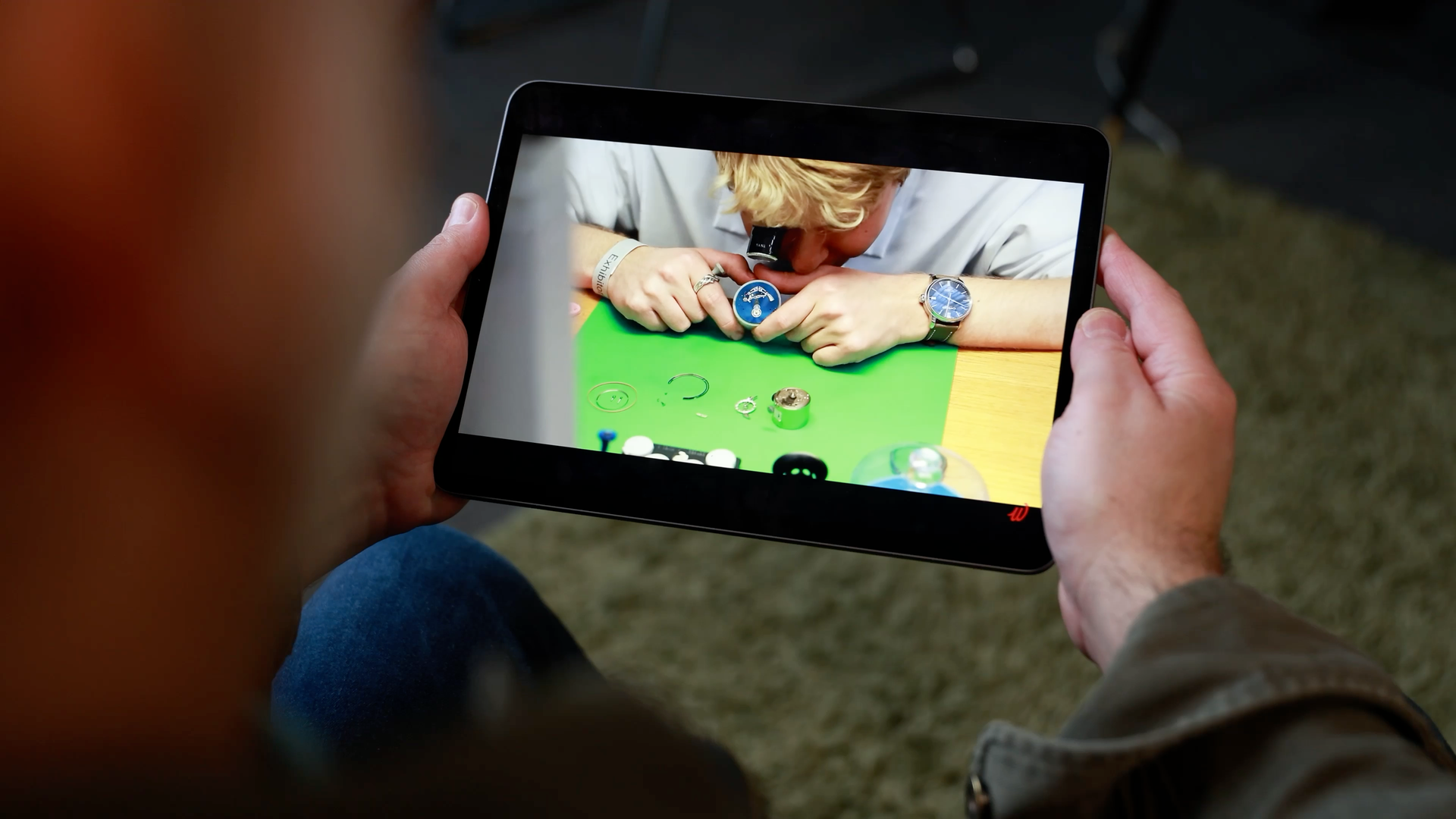 Load video: WatchGecko behind-the-scenes video