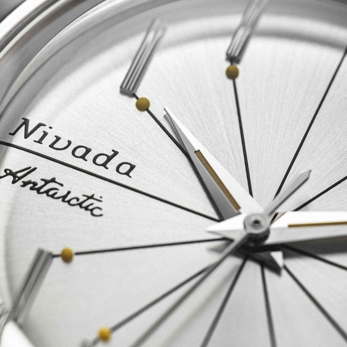 Nivada Grenchen Antarctic Spider Silver - 38mm - Beads of Rice