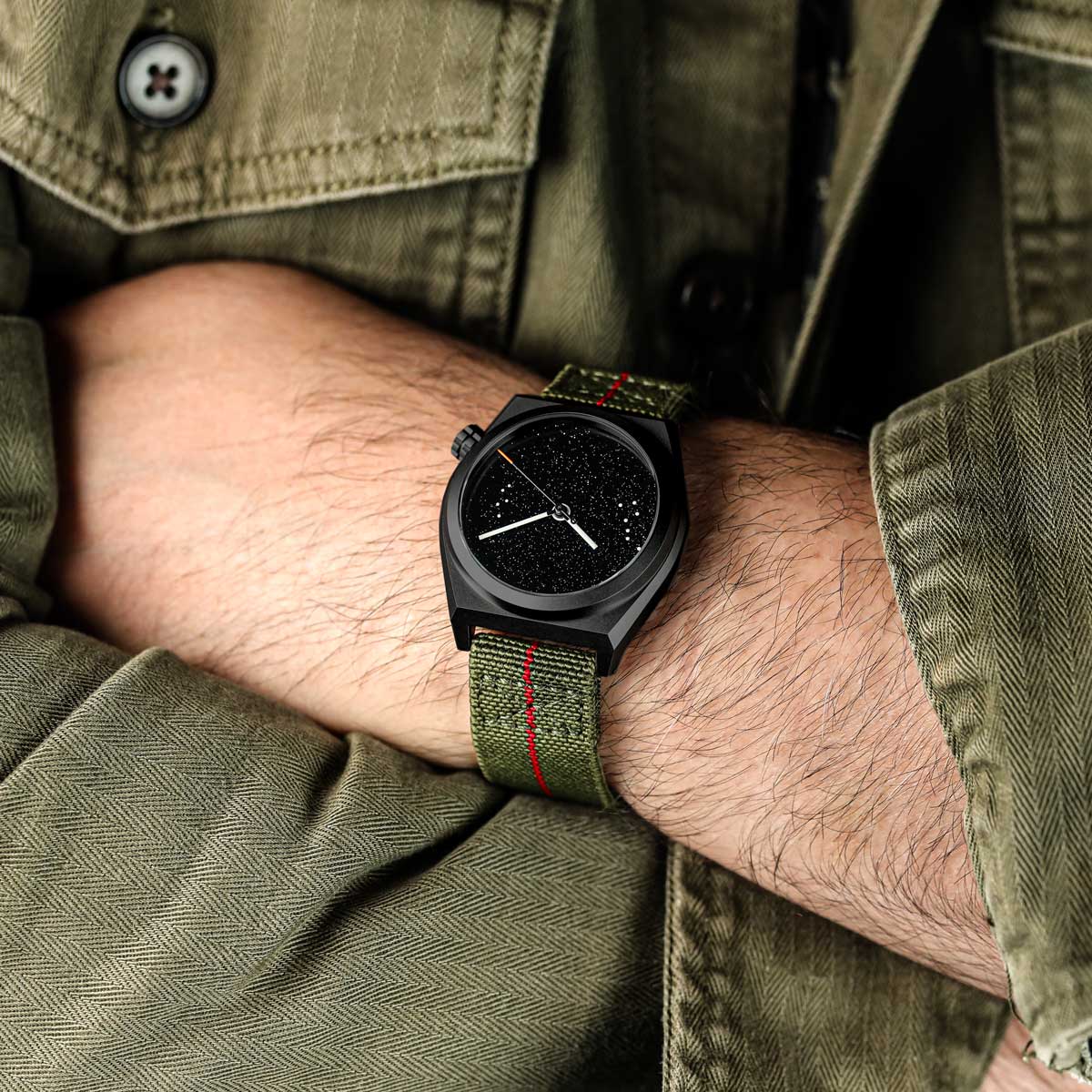 Boldr Polaris Blackout - Green Red Stripe