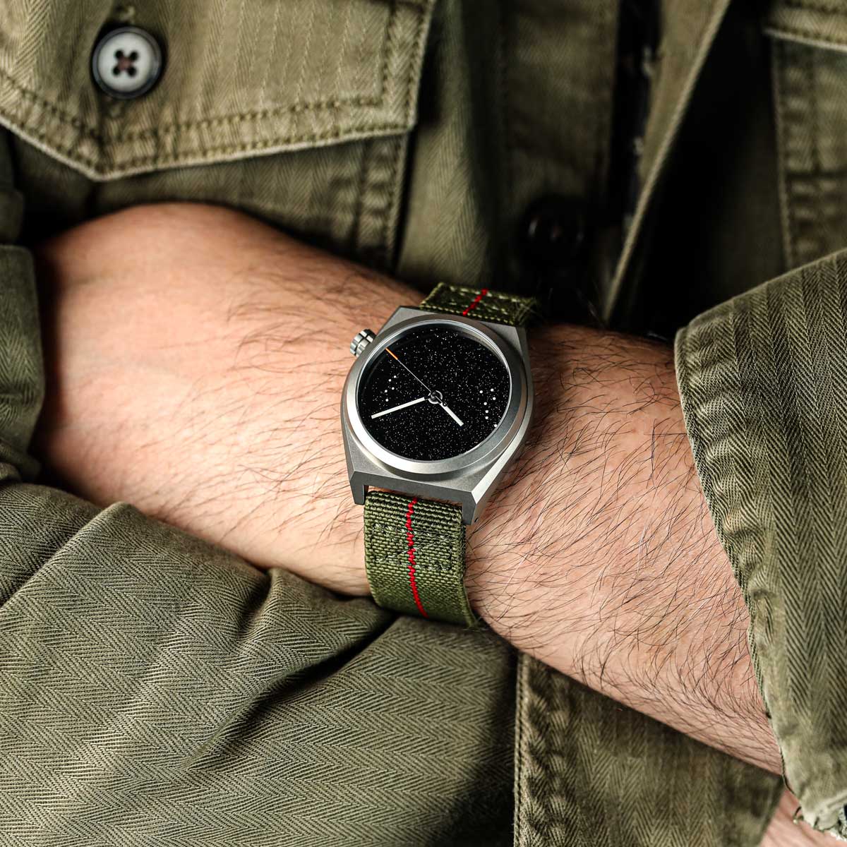 Boldr Polaris Moonstone Grey - Green Red Stripe