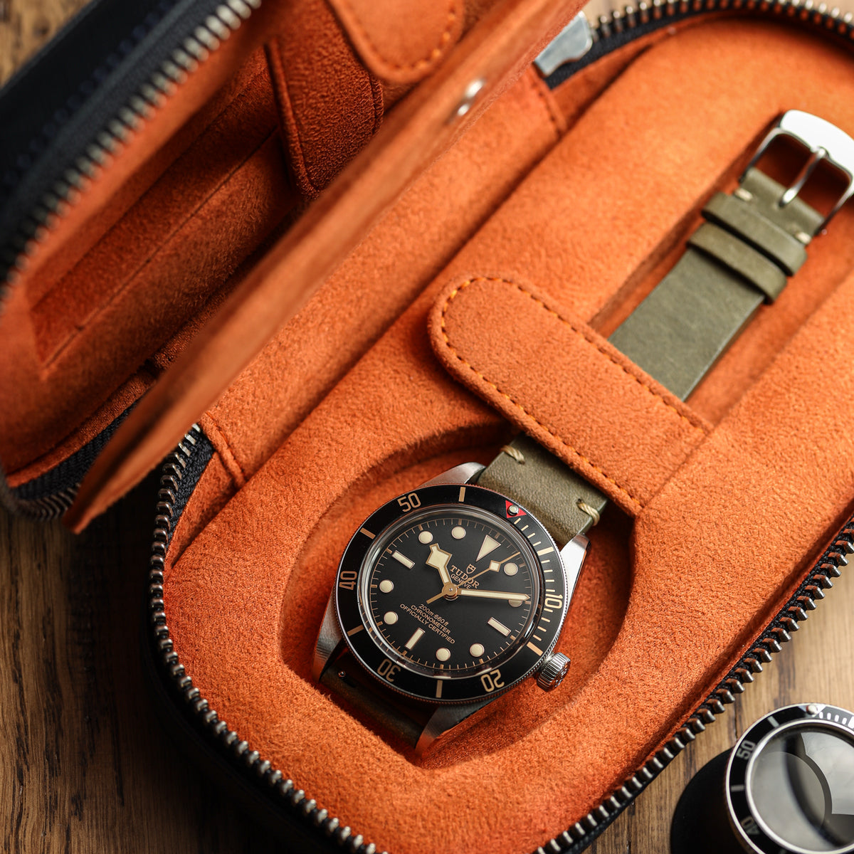 WatchGecko Dual Travel Watch Case - Green / Beige