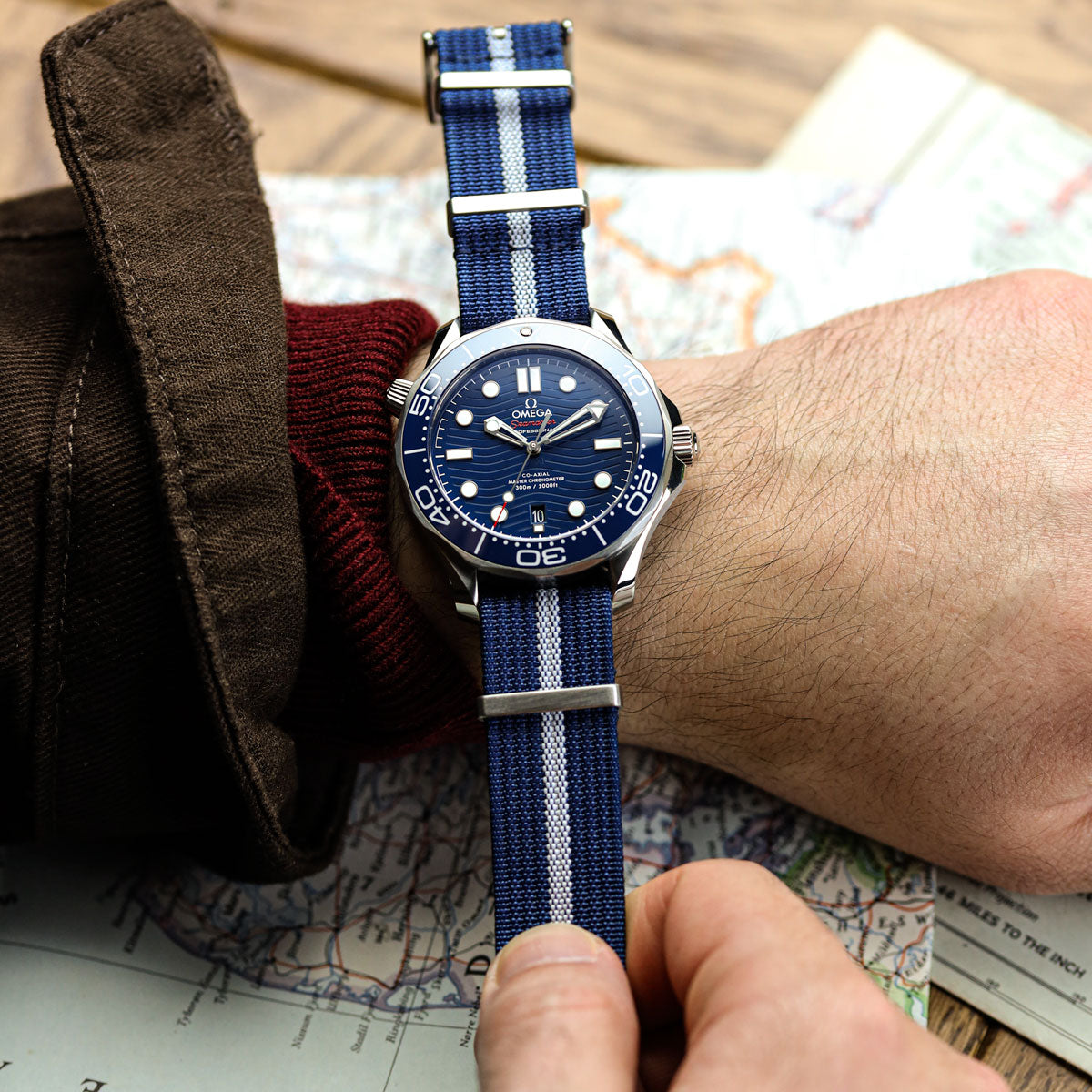 WatchGecko Ridge British Military Watch Strap - Navy & White