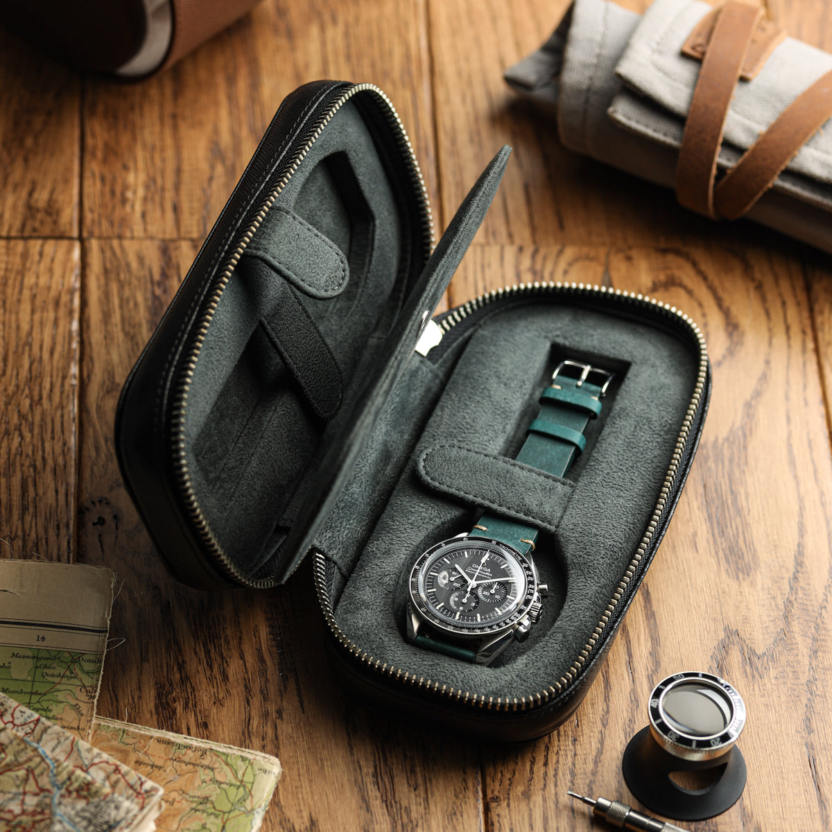 WatchGecko Dual Travel Watch Case - Green / Beige