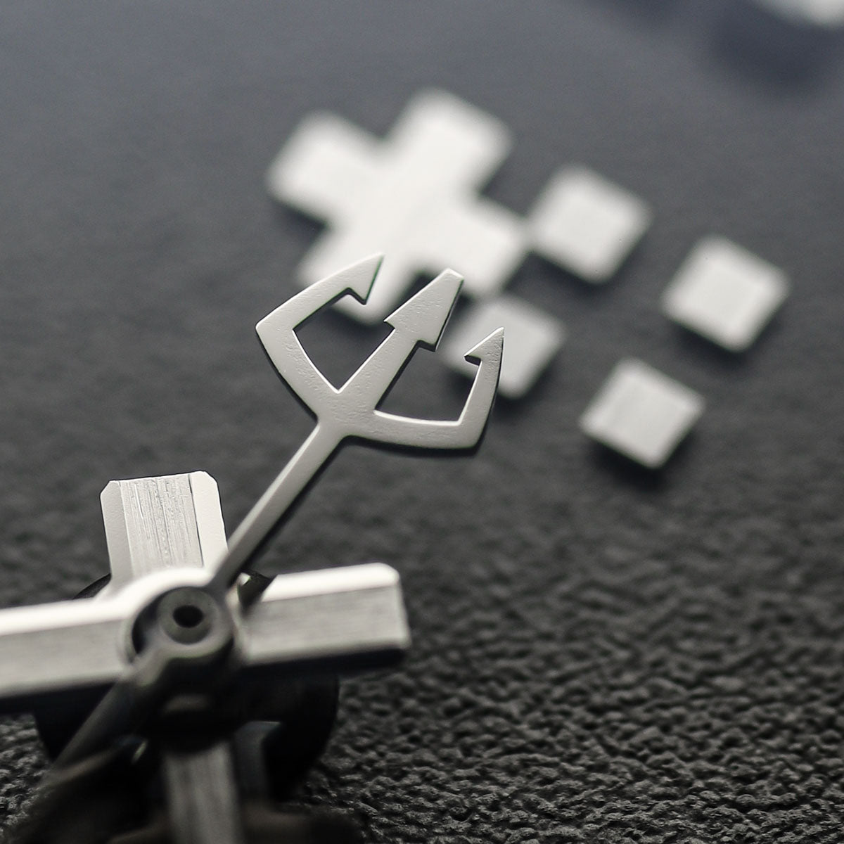 Christopher Ward + WatchGecko C63 Limited Edition - Rubber Deployant