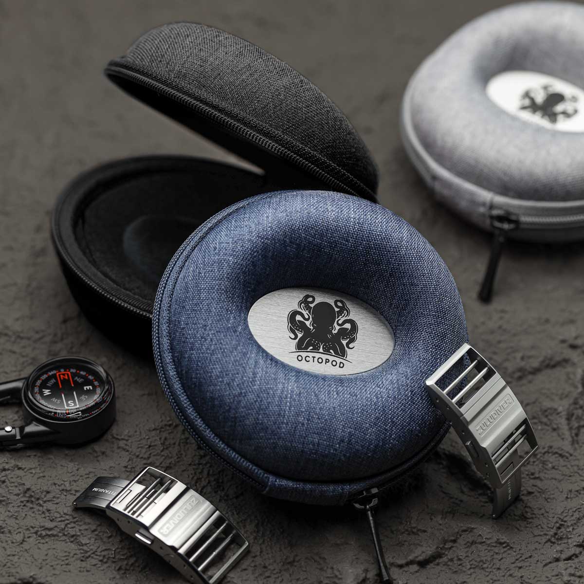 OCTOPOD Zip Up Doughnut Watch Case - Carbon Slate