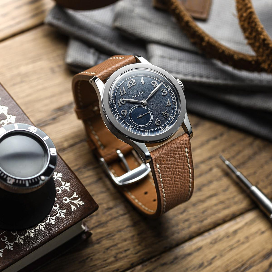 Inexpensive Classic Leather Watch Strap 14501075_K0040423 main image 0