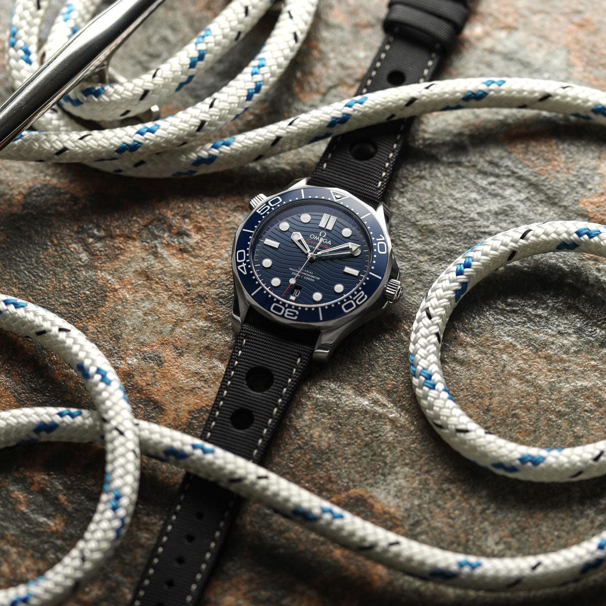 ZULUDIVER Mayday Anchor Sailcloth Divers Watch Strap Off White WatchGecko