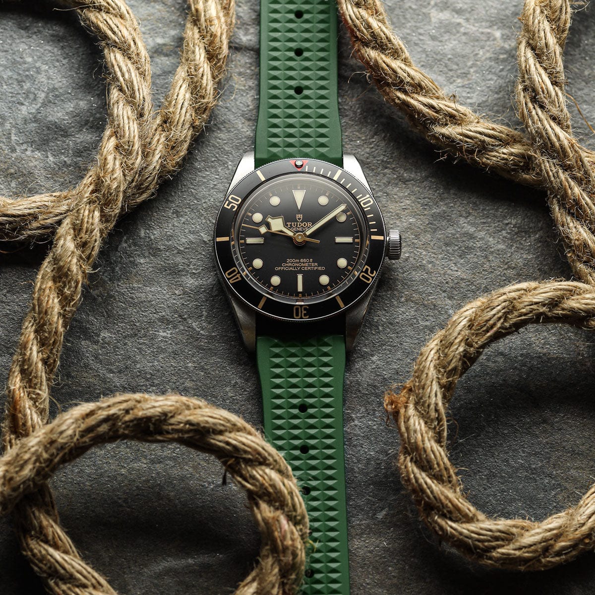 ZULUDIVER Seacroft Waffle FKM Rubber Dive Watch Strap (MkII) - Green - Brushed Buckle